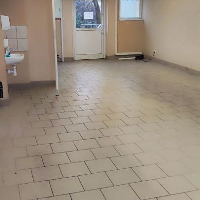 LOKAL na SPRZEDAŻ